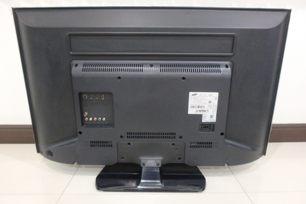 LED Digital TV Samsung รุ่น UA40H4200AK ขนาด 40 นิ้ว มีรีโมท สภาพใหม่