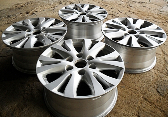 แม็กกระบะขอบ17 เอนไกแท้ 6รู139 สีสวย สภาพดี