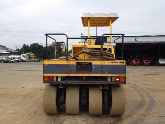 7ล้อ DYNAPAC RT200W-C ถูกๆดีครับ ปี1997 4,000ชม. นำเข้าตรงจากญี่ปุ่น ไม่แพงๆ 092-929-9942 ธีรเทพ