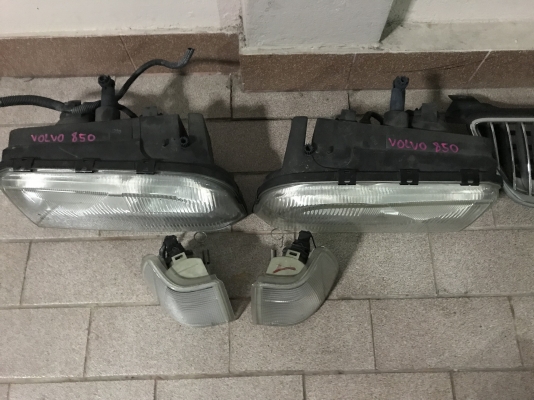 ไฟหน้าพร้อมไฟมุม VOLVO 850 เก่าญี่ปุ่นเเท้สภาพสวย