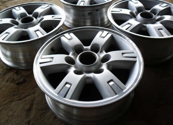 แม็กกระบะขอบ15 เอนไกแท้ 6รู139 สภาพดี (4วง 3,900)