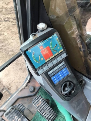 รถขุด Komatsu PC200-8 10,xxx ชม. สภาพดีพร้อมใช้ เล่มพร้อมโอน รถขุด Komatsu PC200-8 10,xxx ชม. สภาพดีพร้อมใช้ เล่มพร้อมโอน