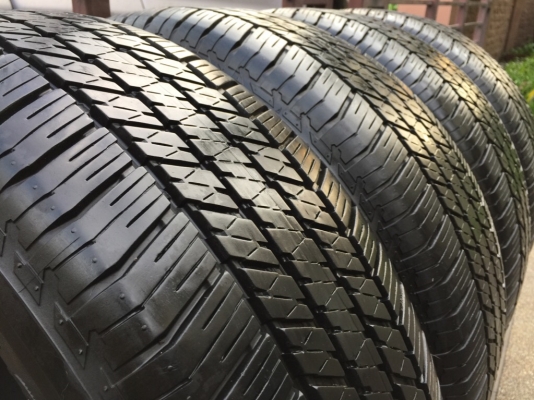 ยาง Bridgestone 265 60 18 ปี16 ดอกเต็ม ไม่มีปะ ใช้ยาว ราคาไม่แพง