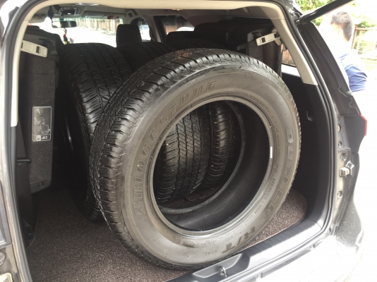 ยาง Bridgestone 265 60 18 ปี16 ดอกเต็ม ไม่มีปะ ใช้ยาว ราคาไม่แพง