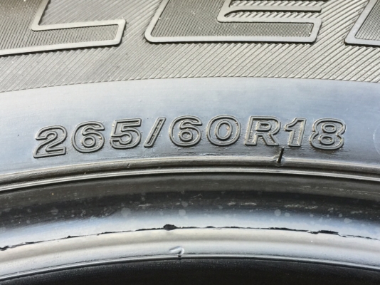 ยาง Bridgestone 265 60 18 ปี16 ดอกเต็ม ไม่มีปะ ใช้ยาว ราคาไม่แพง
