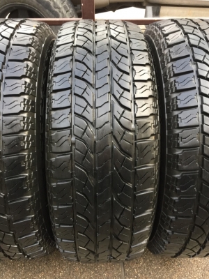 ยาง All Yokohama 265 65 17 ปลายปี15 ดอกเต็ม ไม่มีปะ ใช้ยาว ราคาไม่แพง ยาง All Yokohama 265 65 17 ปลายปี15 ดอกเต็ม ไม่มีปะ ใช้ยาว ราคาไม่แพง