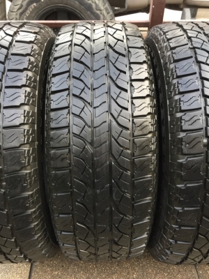 ยาง All Yokohama 265 65 17 ปลายปี15 ดอกเต็ม ไม่มีปะ ใช้ยาว ราคาไม่แพง ยาง All Yokohama 265 65 17 ปลายปี15 ดอกเต็ม ไม่มีปะ ใช้ยาว ราคาไม่แพง