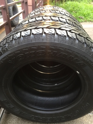 ยาง All Yokohama 265 65 17 ปลายปี15 ดอกเต็ม ไม่มีปะ ใช้ยาว ราคาไม่แพง ยาง All Yokohama 265 65 17 ปลายปี15 ดอกเต็ม ไม่มีปะ ใช้ยาว ราคาไม่แพง