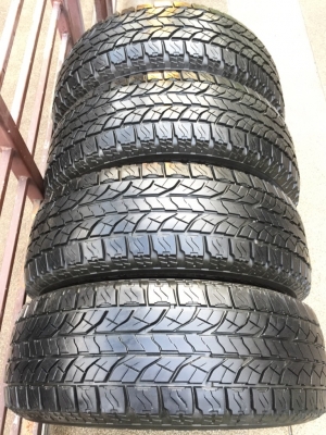 ยาง All Yokohama 265 65 17 ปลายปี15 ดอกเต็ม ไม่มีปะ ใช้ยาว ราคาไม่แพง ยาง All Yokohama 265 65 17 ปลายปี15 ดอกเต็ม ไม่มีปะ ใช้ยาว ราคาไม่แพง