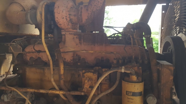 ขาย รถแทรคเตอร์ 4 ล้อแกะ CAT 815 สภาพสวยพร้อมใช้งาน เครื่องดี เกียร์ดี ปั้มดี เอกสารใบซื้อขาย ราคาต่อรองได้ครับ