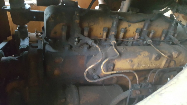 ขาย รถแทรคเตอร์ KOMATSU D50S-15 ซีเรียลสูง ห้องเลี้ยวระบบน้ำมัน เครื่องดี เกียร์ดี ช่วงล่างเต็ม มี 2 คันให้เลือก ราคาต่อรองได้