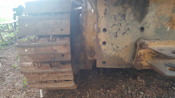 ขาย รถแทรคเตอร์ KOMATSU D50S-15 ซีเรียลสูง ห้องเลี้ยวระบบน้ำมัน เครื่องดี เกียร์ดี ช่วงล่างเต็ม มี 2 คันให้เลือก ราคาต่อรองได้