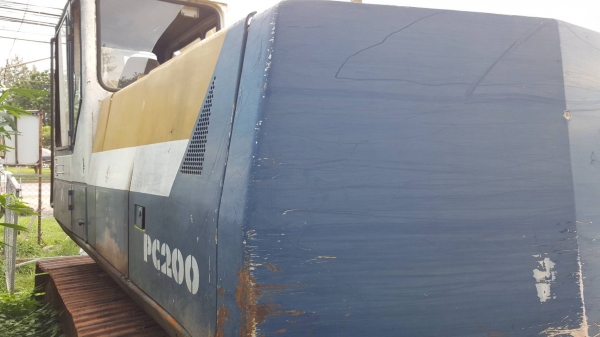 ขาย แบคโฮ KOMATSU PC200-5 คอนโทรลยาว เก่านอก เอกสารใบอินวอยซ์ เครื่องดี ปั้มดี ช่วงล่างเต็ม ไฟฟ้าครบ