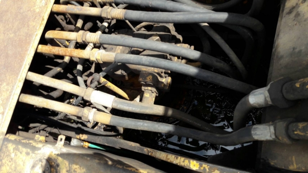 ขาย แบคโฮ KOBELCO SK200-2 เครื่องดี ปั้มดี ช่วงล่าง 70\% ราคาต่อรองได้ครับ