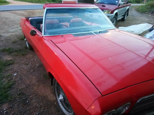 รถเมกันตัดปะทุน