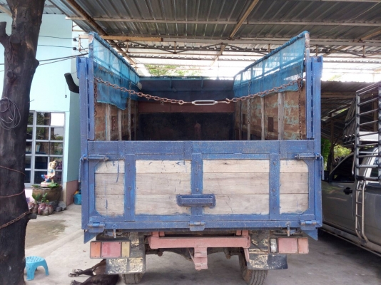 อีแต๋นสี่ล้อดั๊มพร้อมใช้งาน