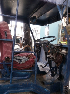 อีแต๋นสี่ล้อดั๊มพร้อมใช้งาน อีแต๋นสี่ล้อดั๊มพร้อมใช้งาน