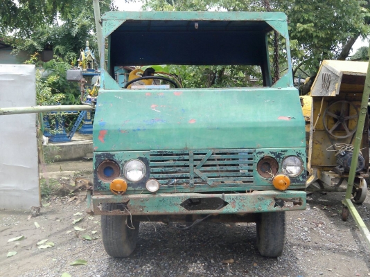 อีแต๋นสี่ล้อพร้อมใช้งาน อีแต๋นสี่ล้อพร้อมใช้งาน