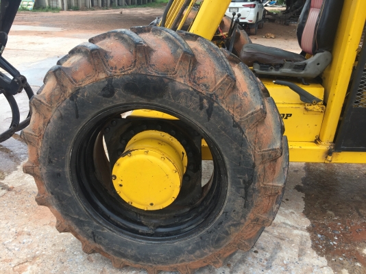 ขายรถคีบอ้อยสามล้อ ขายรถคีบอ้อยสามล้อ