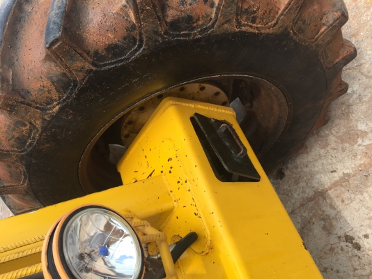 ขายรถคีบอ้อยสามล้อ ขายรถคีบอ้อยสามล้อ