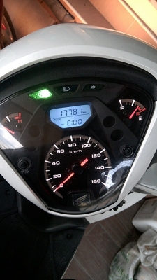 HONDA Sh150i รถออโต้ส่งนอก เครื่องดี ใช้น้อย เช็คศูนย์ตามระยะ เอกสารชุดโอนครบ