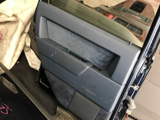 ประตู VOLVO 850 เก่าญี่ปุ่นเเท้สภาพดีครบชุด4บานตามรูป