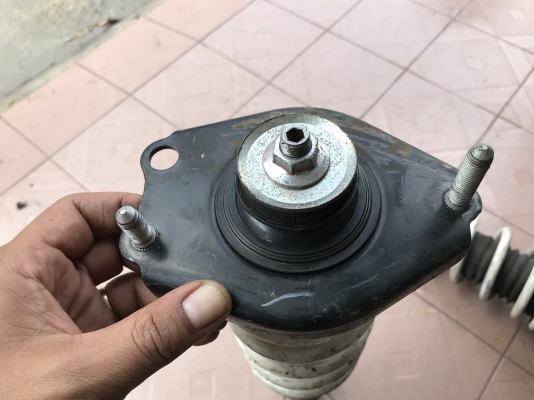 โช้คหลังอัลติสสปริง TRD เก่าญี่ปุ่นสภาพดีคู่ละ