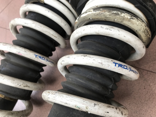 โช้คหลังอัลติสสปริง TRD เก่าญี่ปุ่นสภาพดีคู่ละ