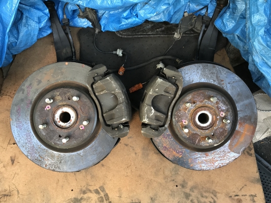 ดุมหน้าติดคอม้า ODYSSEY จาน300มิลเก่าญี่ปุ่นสภาพสวยคู่ละ