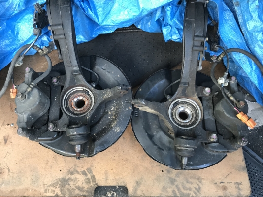 ดุมหน้าติดคอม้า ODYSSEY จาน300มิลเก่าญี่ปุ่นสภาพสวยคู่ละ