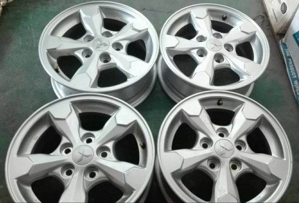 แม็กซ์ Mitsubishi มิตซูบิชิ 5 รู ขอบ 15