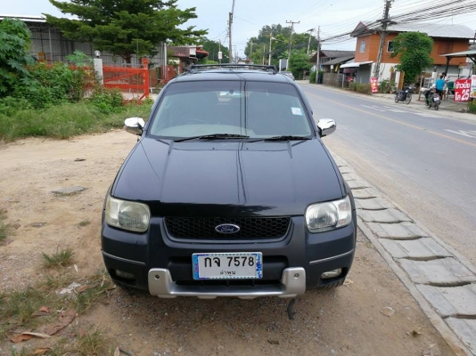 Ford escape 3000cc Top ราคา 185,000 บาท