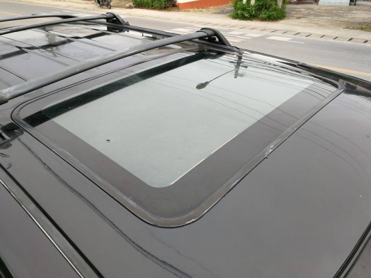 Ford escape 3000cc Top ราคา 185,000 บาท