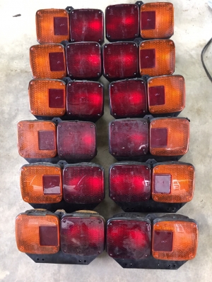 ไฟท้าย แท้ติดรถ HINO FUSO ISUZU ไฟท้าย แท้ติดรถ HINO FUSO ISUZU