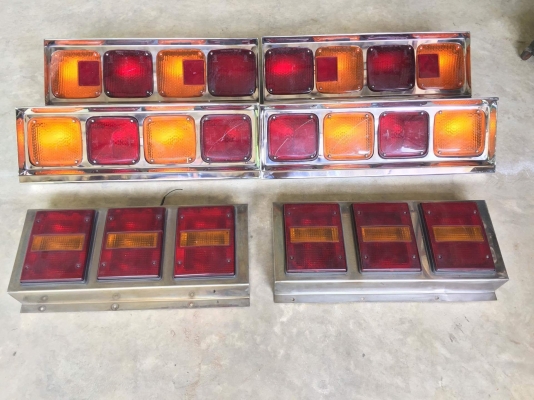 ไฟท้าย แท้ติดรถ HINO FUSO ISUZU ไฟท้าย แท้ติดรถ HINO FUSO ISUZU