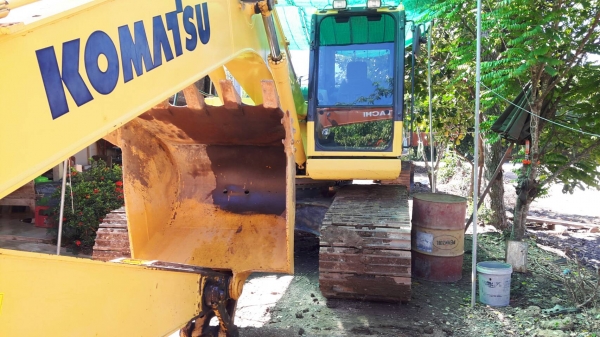 ขายด่วน!! Komatsu PC200-8 MO ไมล์ ชั่วโมง 12,000 สภาพสวยๆๆค่ะ