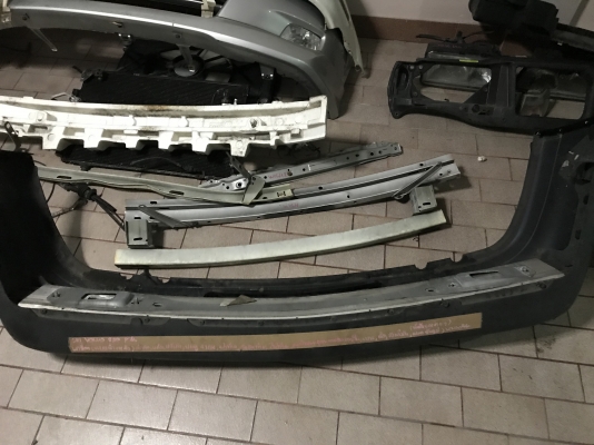 กันชนหน้า VOLVO 850 ซับในกันชนครบเก่าญี่ปุ่นสภาพดี