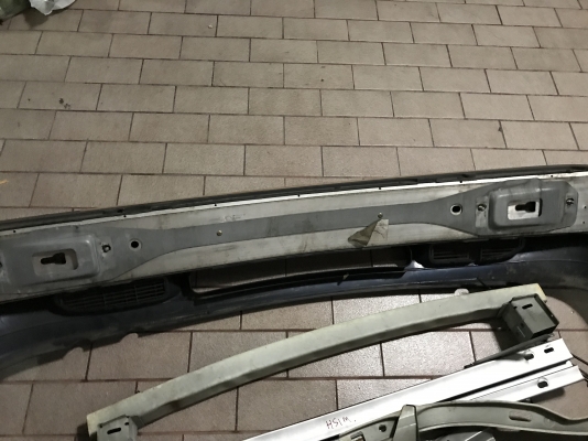 กันชนหน้า VOLVO 850 ซับในกันชนครบเก่าญี่ปุ่นสภาพดี