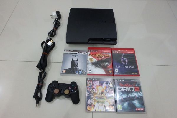 ลดราคา-เกมส์เพลย์3 Play Station III 320 GB รุ่น CECH-3012B สภาพดี อุปกรณ์ครบ เล่นได้ปกติ แถมแผ่นเกมส