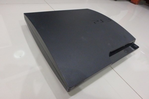 ลดราคา-เกมส์เพลย์3 Play Station III 320 GB รุ่น CECH-3012B สภาพดี อุปกรณ์ครบ เล่นได้ปกติ แถมแผ่นเกมส์แท้ 5 เกมส์
