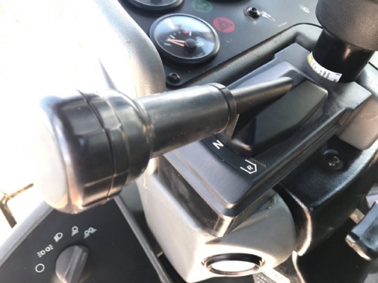 ขายรถตักล้อยาง CAT 910G (เทียบเท่า WA100) รถนอกนำเข้าเองจากญี่ปุ่น สภาพสวยพร้อมใช้งาน มีVDOการทำงานครับ ขายรถตักล้อยาง CAT 910G (เทียบเท่า WA100) รถนอกนำเข้าเองจากญี่ปุ่น สภาพสวยพร้อมใช้งาน มีVDOการทำงานครับ