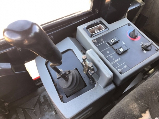 ขายรถตักล้อยาง CAT 910G (เทียบเท่า WA100) รถนอกนำเข้าเองจากญี่ปุ่น สภาพสวยพร้อมใช้งาน มีVDOการทำงานครับ ขายรถตักล้อยาง CAT 910G (เทียบเท่า WA100) รถนอกนำเข้าเองจากญี่ปุ่น สภาพสวยพร้อมใช้งาน มีVDOการทำงานครับ