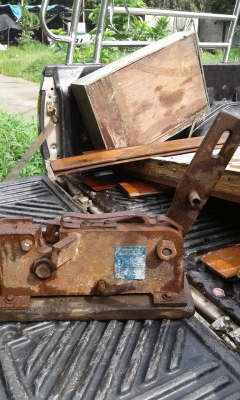 กรรไกรโยกตัดเหล็ก