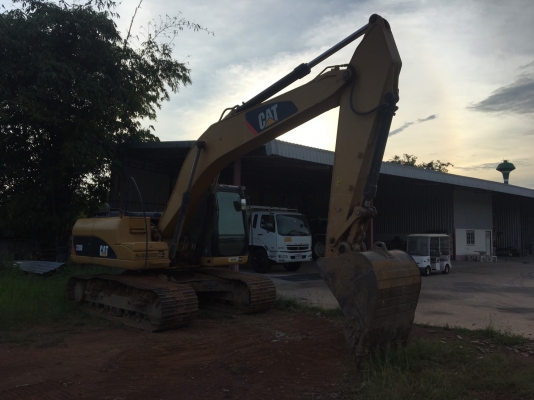 ขาย CAT 320D หลังคาดำสวยจัด( หมื่นชั่วโมงนิดๆ ) ราคาคุยกันครับ
