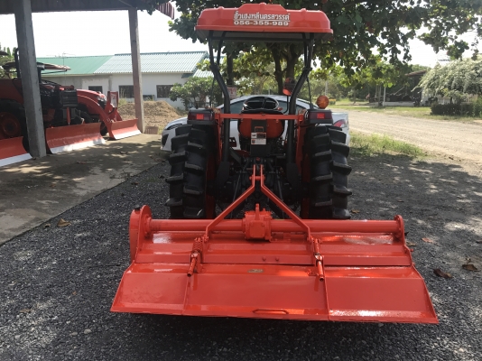 ขายรถไถคูโบต้า L4508(4WD)2เพลา   รถทำงาน 1,400 ชั่วโมง สภาพพร้อมใช้งานทุกระบบสมบูรณ์ ราคา 298,000 บาท โทร 081-9136451 คุนโบว์ ขายพร้อมอุปกรณ์ ใบมีดหน้าและโลเตอร์รีจอบหมุน