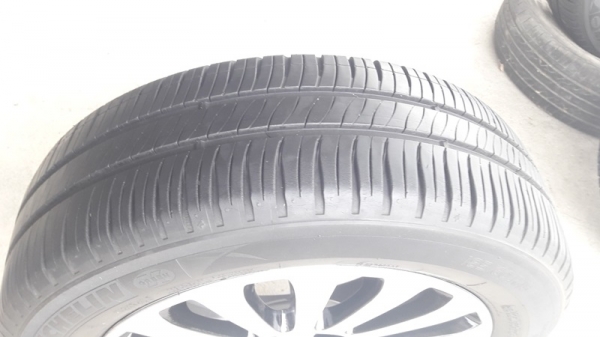 ล้อRacing Wheels ขอบ15 ยาง185/60/15 ปี14  4 ล้อ