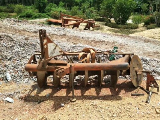 KUBOTA M5000SU อุปกรณ์4ชิ้น ตามรูป รถสวย พร้อมใช้ ราคาต่อรองได้ ติดต่อ 0872976734