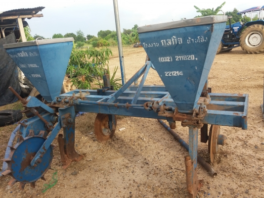 ขายหางริปเปอรฝังปุ๋ยกลกิจบ้านโปร่ง