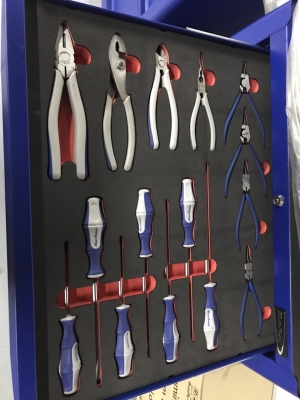 เลิกกิจการอู่ซ่อมรถ มีของมาขายหลายอย่าง