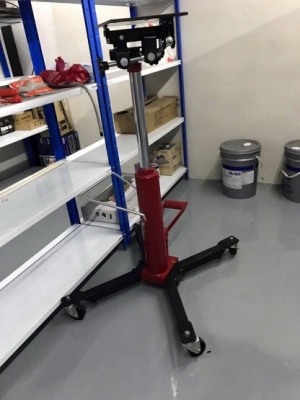 เลิกกิจการอู่ซ่อมรถ มีของมาขายหลายอย่าง เลิกกิจการอู่ซ่อมรถ มีของมาขายหลายอย่าง